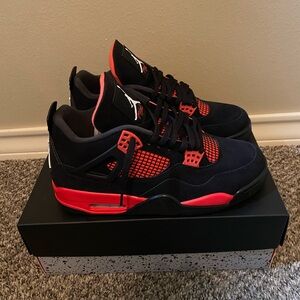 Air Jordan 4 Red Thunder Size 10